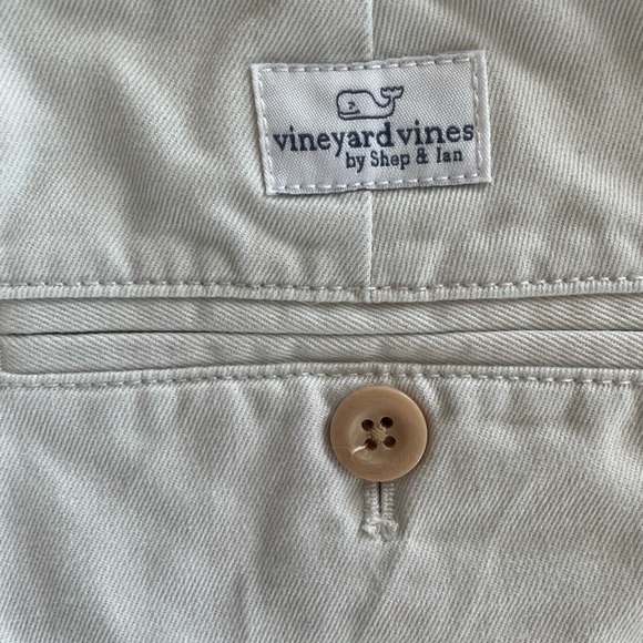 Vineyard vines boys khaki pants - Picture 3 of 5